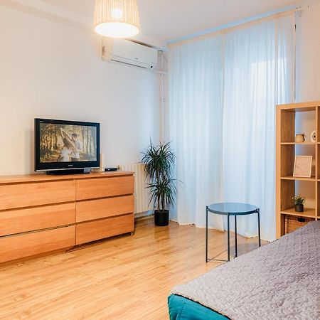 City Center Downtown Apartment Bucarest Esterno foto