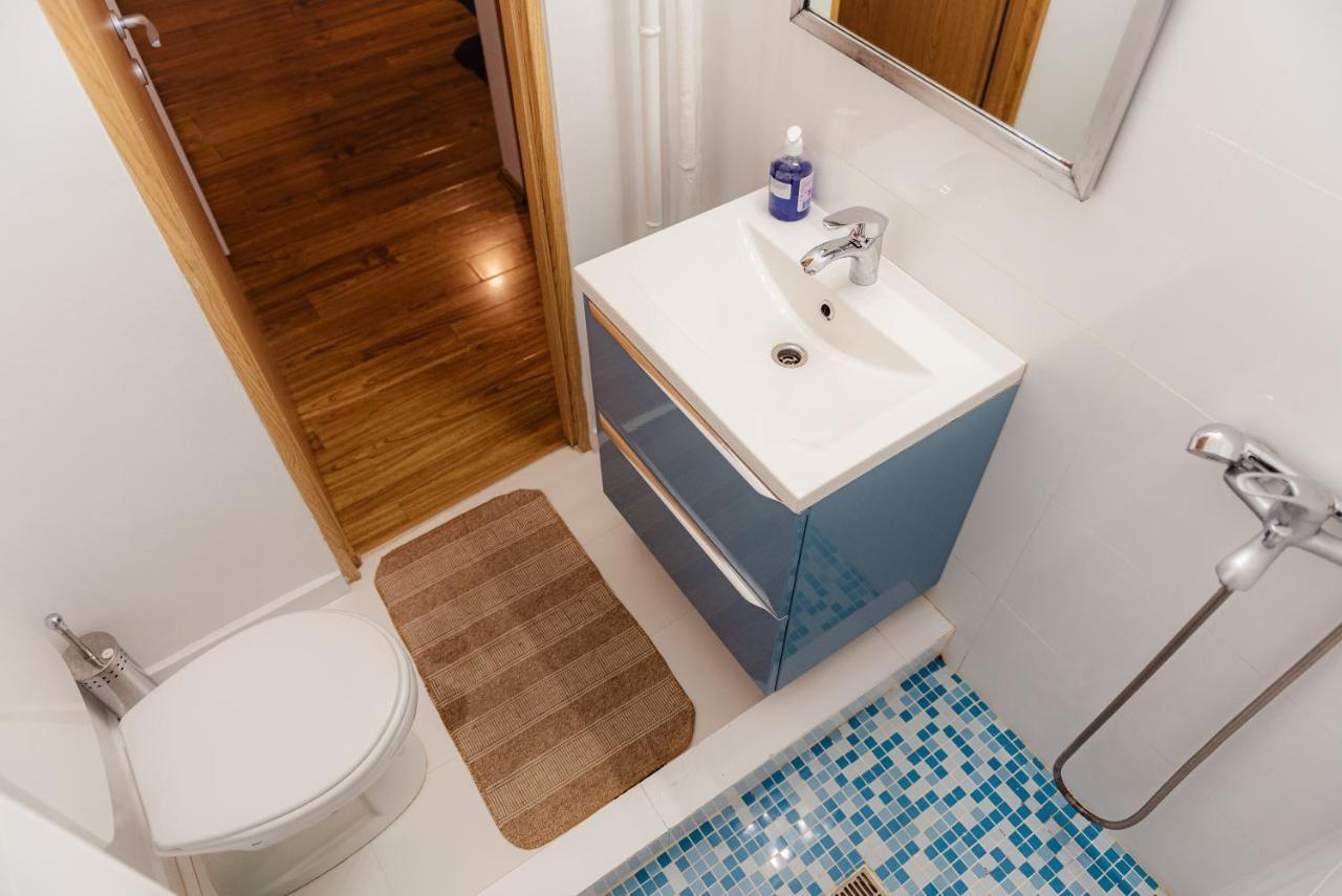 City Center Downtown Apartment Bucarest Esterno foto