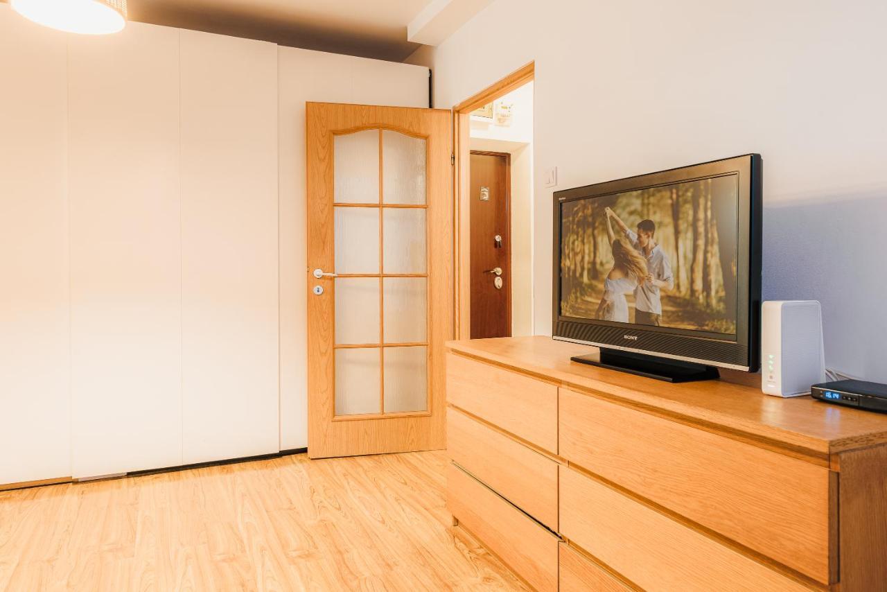 City Center Downtown Apartment Bucarest Esterno foto