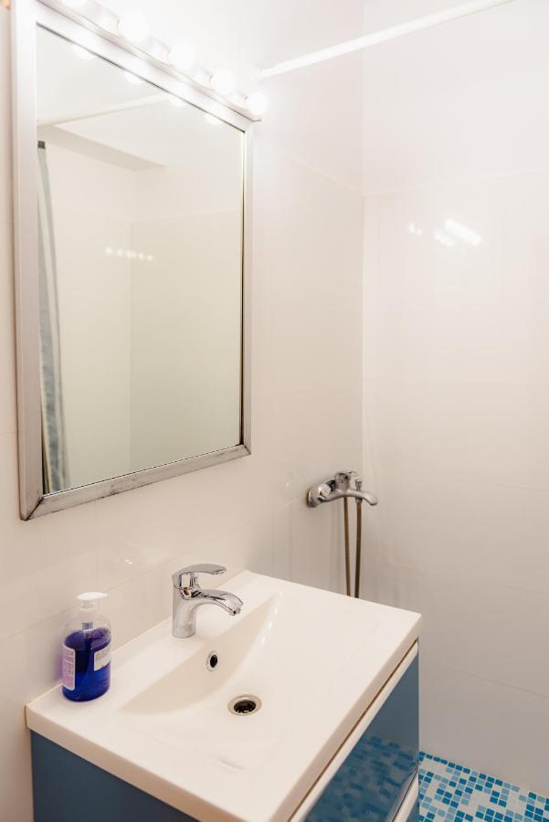City Center Downtown Apartment Bucarest Esterno foto