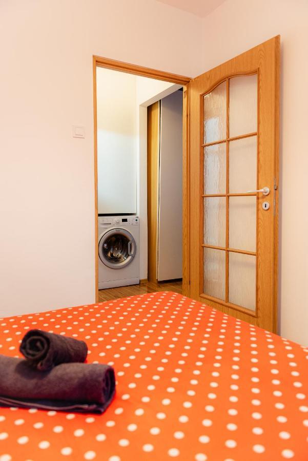 City Center Downtown Apartment Bucarest Esterno foto