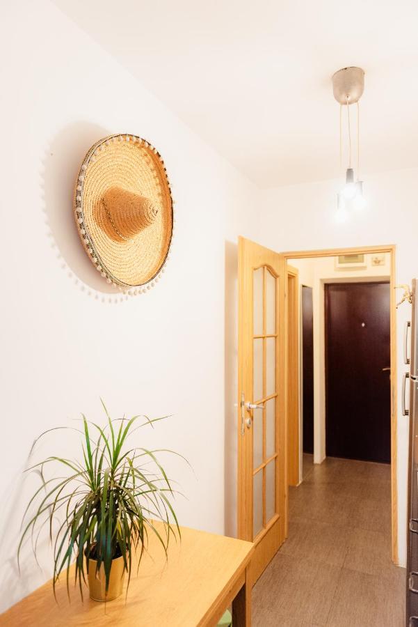 City Center Downtown Apartment Bucarest Esterno foto