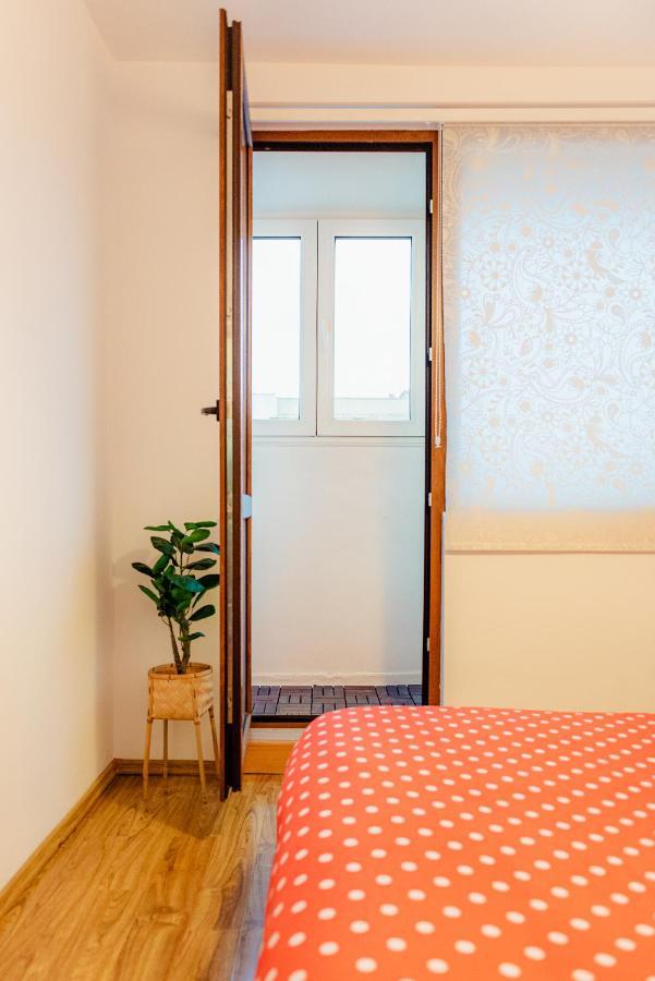 City Center Downtown Apartment Bucarest Esterno foto